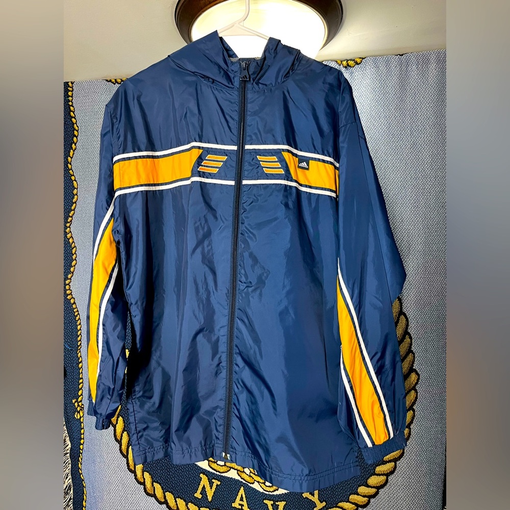 Adidas wind breaker xL 18-20